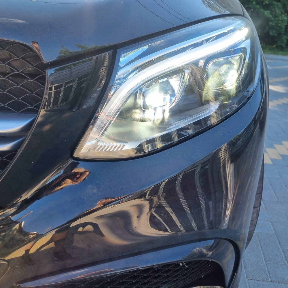 Mercedes GLE fényszóró felújítás előtt – Headlight Heaven Kecskemét
